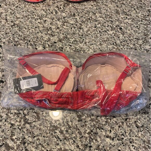 Frederick's of Hollywood Bra 36D - Picture 8 of 9